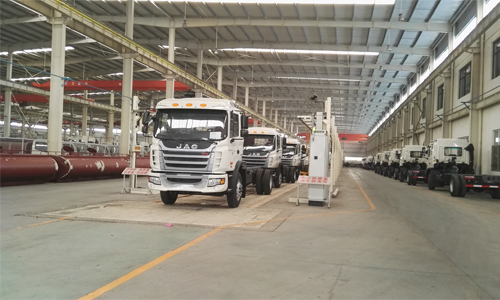 江淮格爾發<a href=http://m.yhqlc.com/ssc target=_blank class=infotextkey>灑水車</a>批量出口委內瑞拉