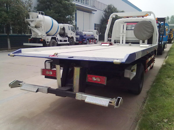 福田奧鈴捷運(yùn)一拖二清障車