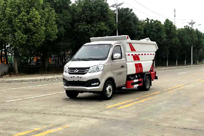 長(zhǎng)安國六后裝掛桶垃圾車圖片1