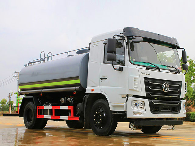 東風(fēng)華神國(guó)六F5灑水車(chē)圖片2