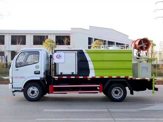 藍牌5方東風(fēng)多功能綠化灑水車（抑塵車）圖片3